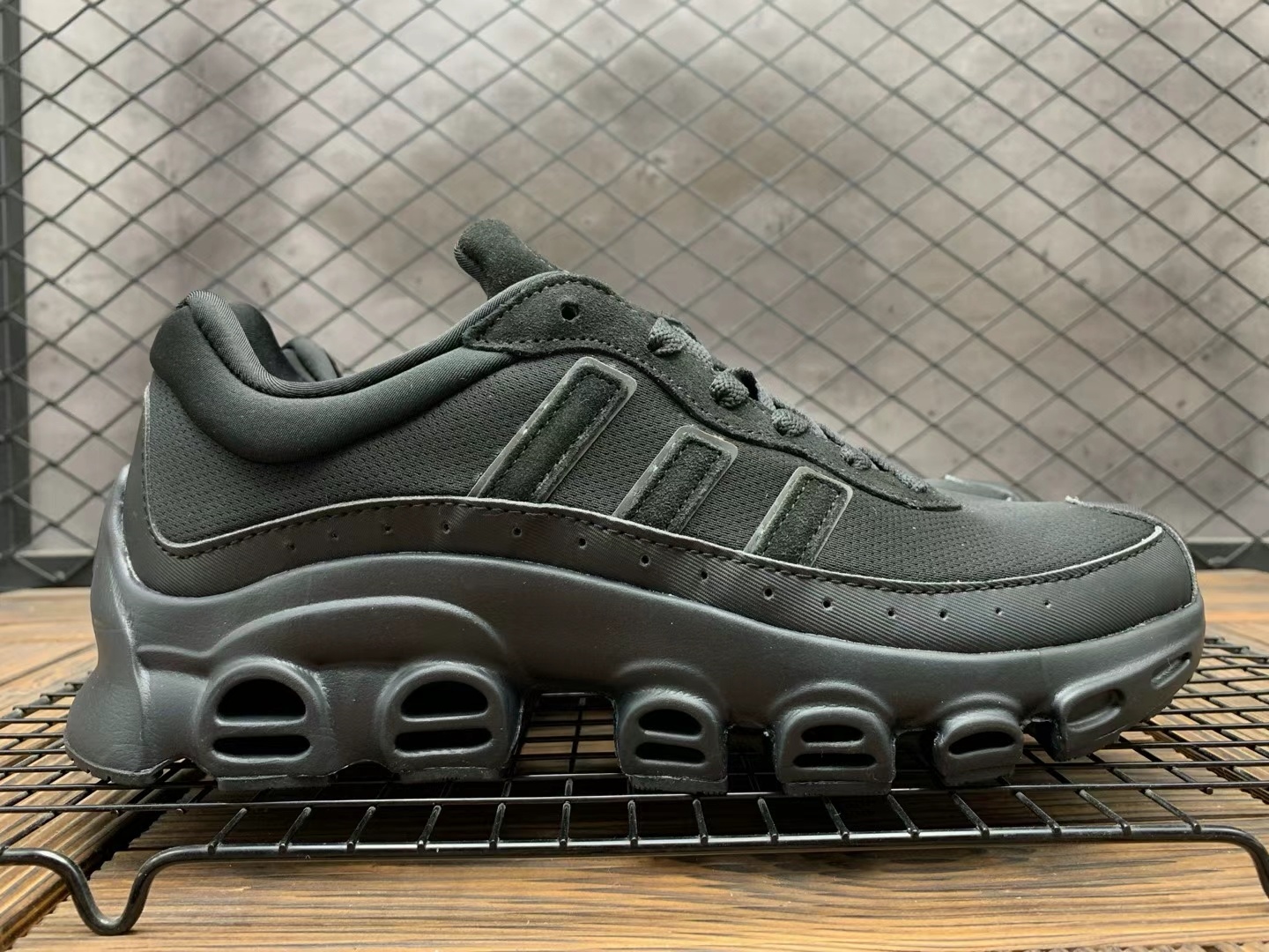 Adidas Adifom Megaride 40-45（F46）