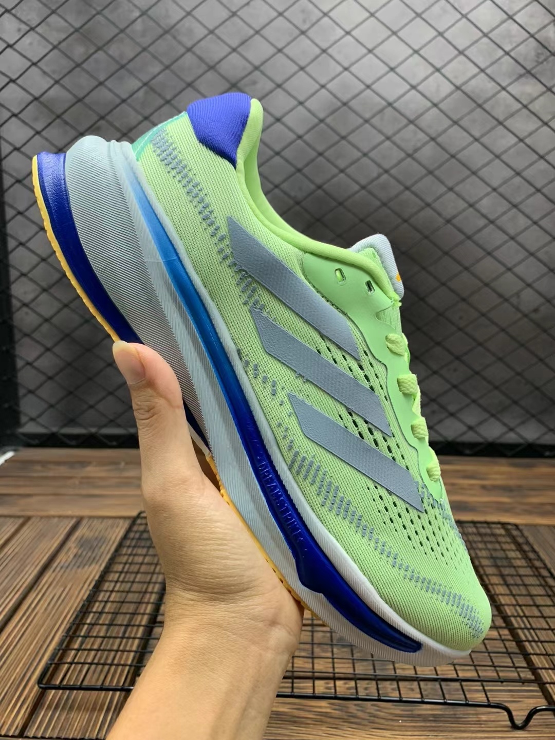 Adidas SuperNova Rise（F46 H-28)