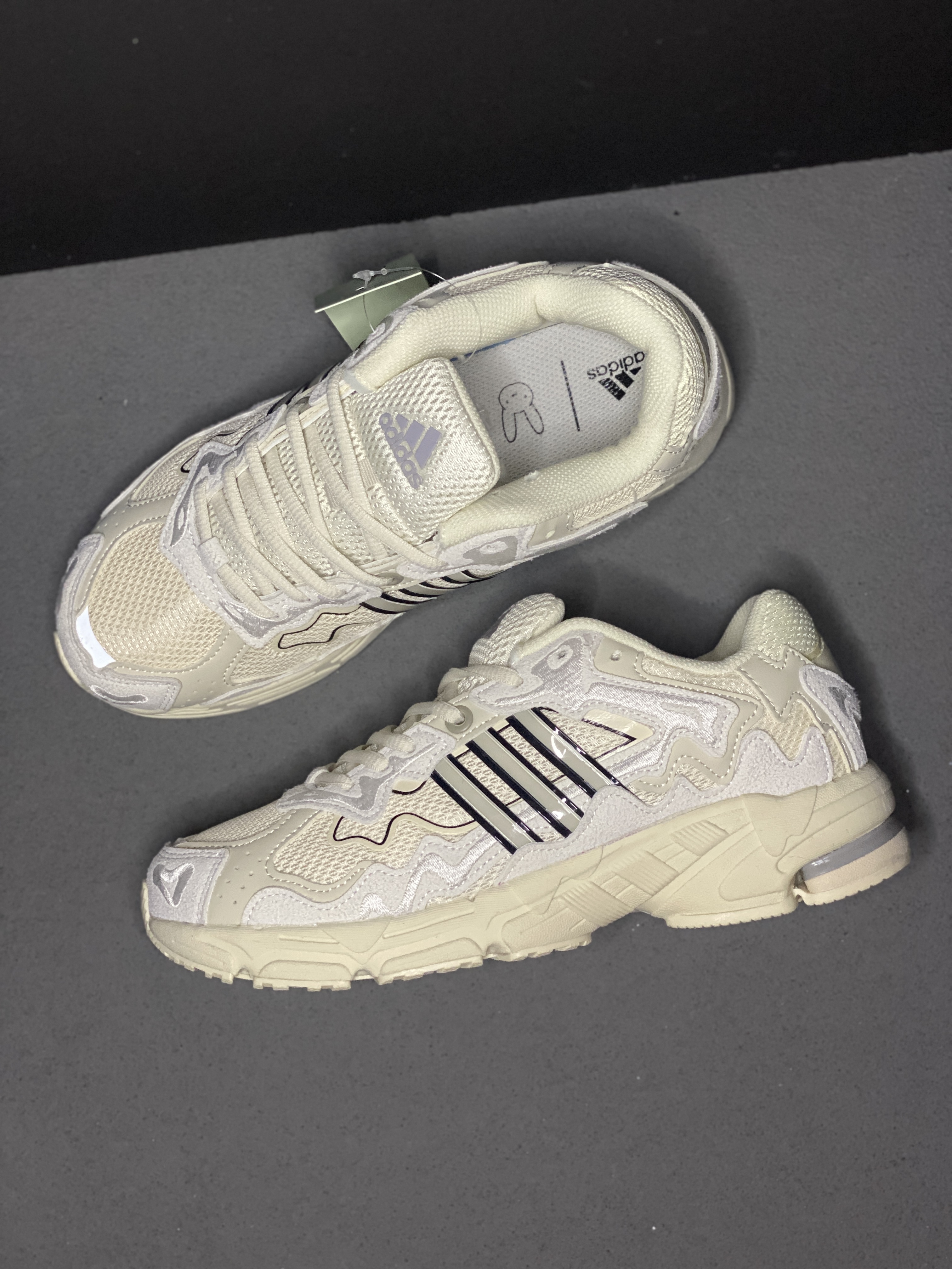 Bad Bunny X Adidas #1518 陈S
