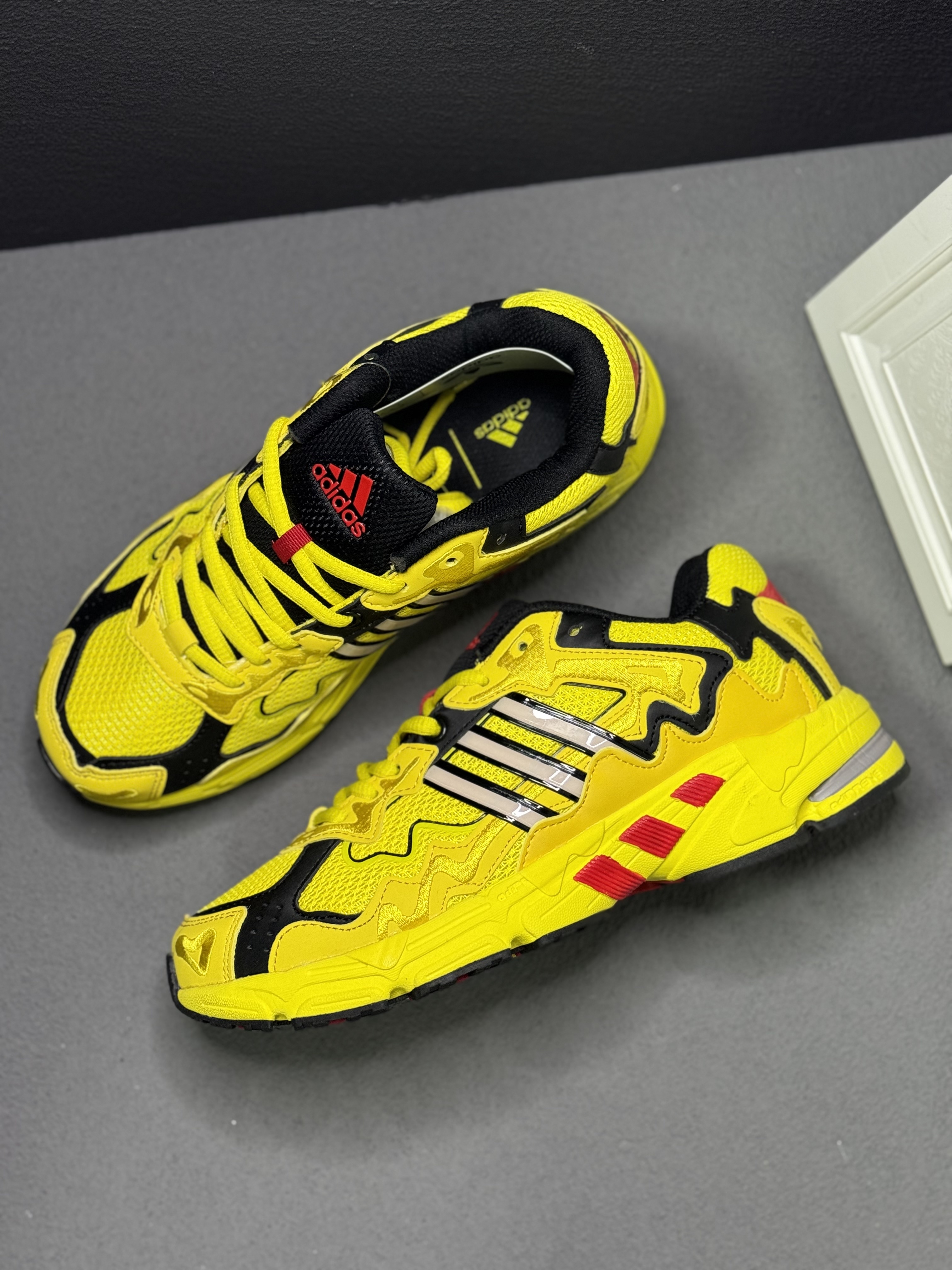 Bad Bunny X Adidas #1518 陈S