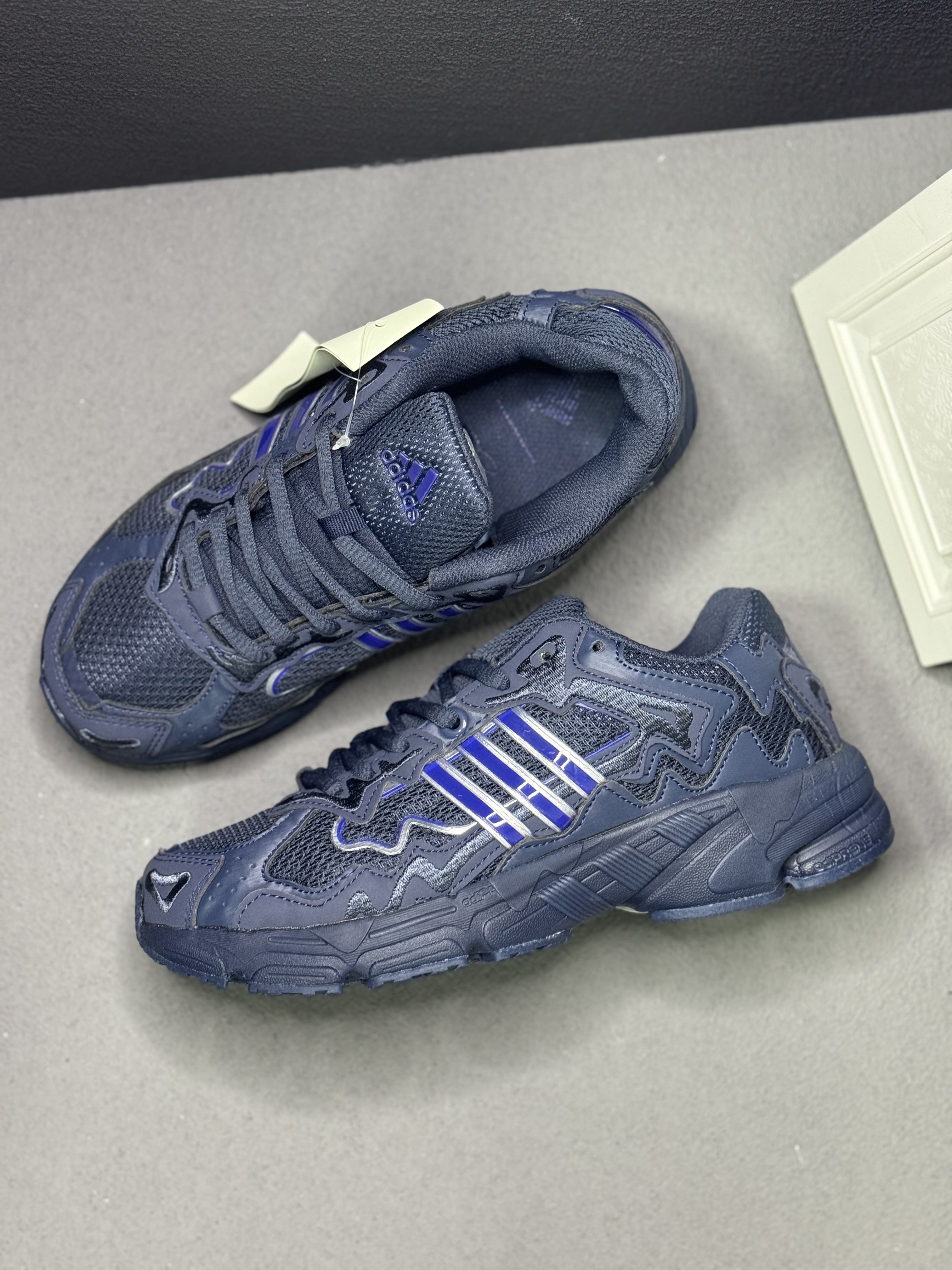 Bad Bunny X Adidas #1518 陈S