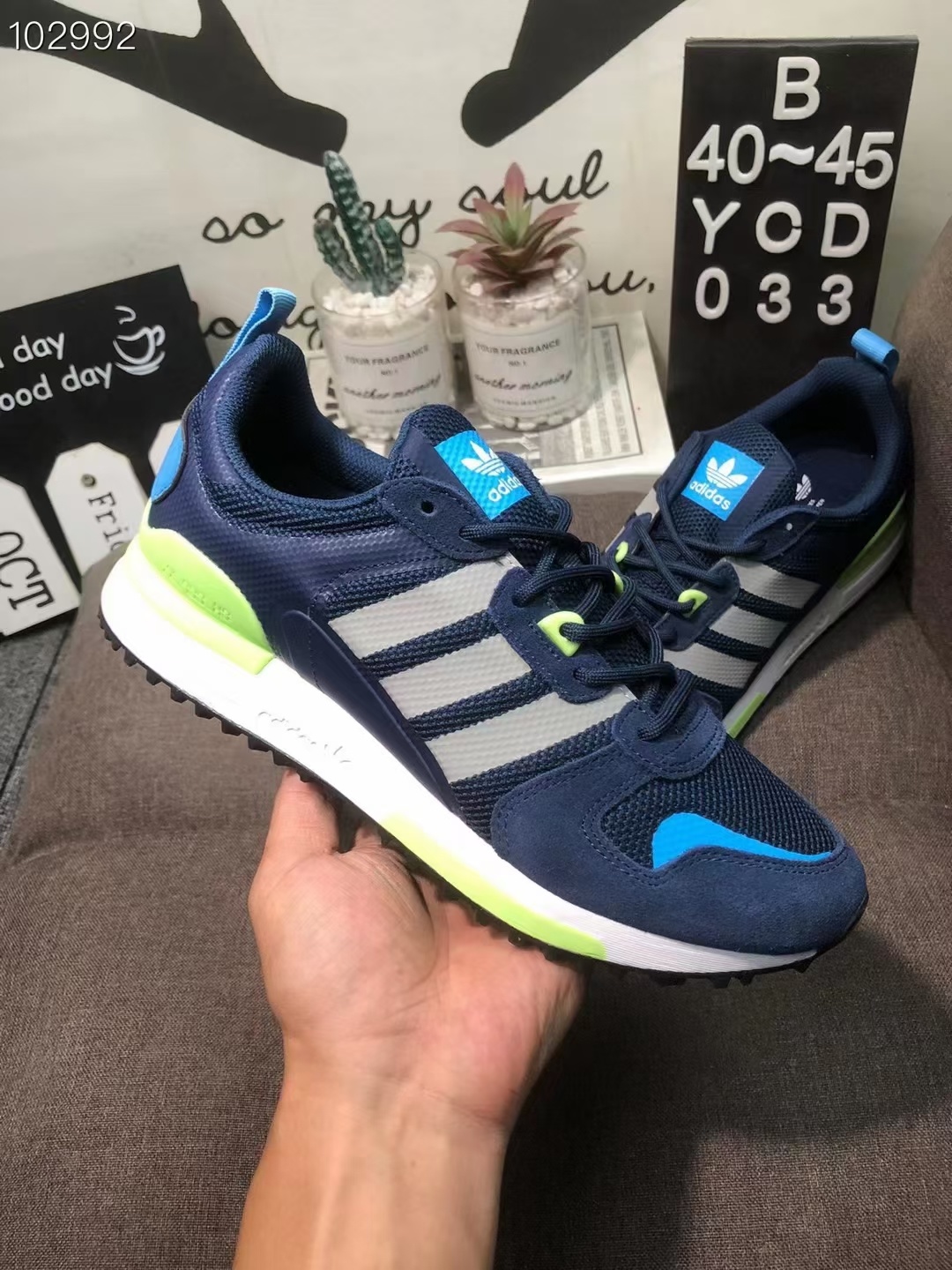 Adidas ZX700 New Colors（F74）