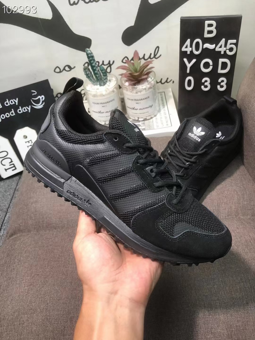 Adidas ZX700 New Colors（F74）