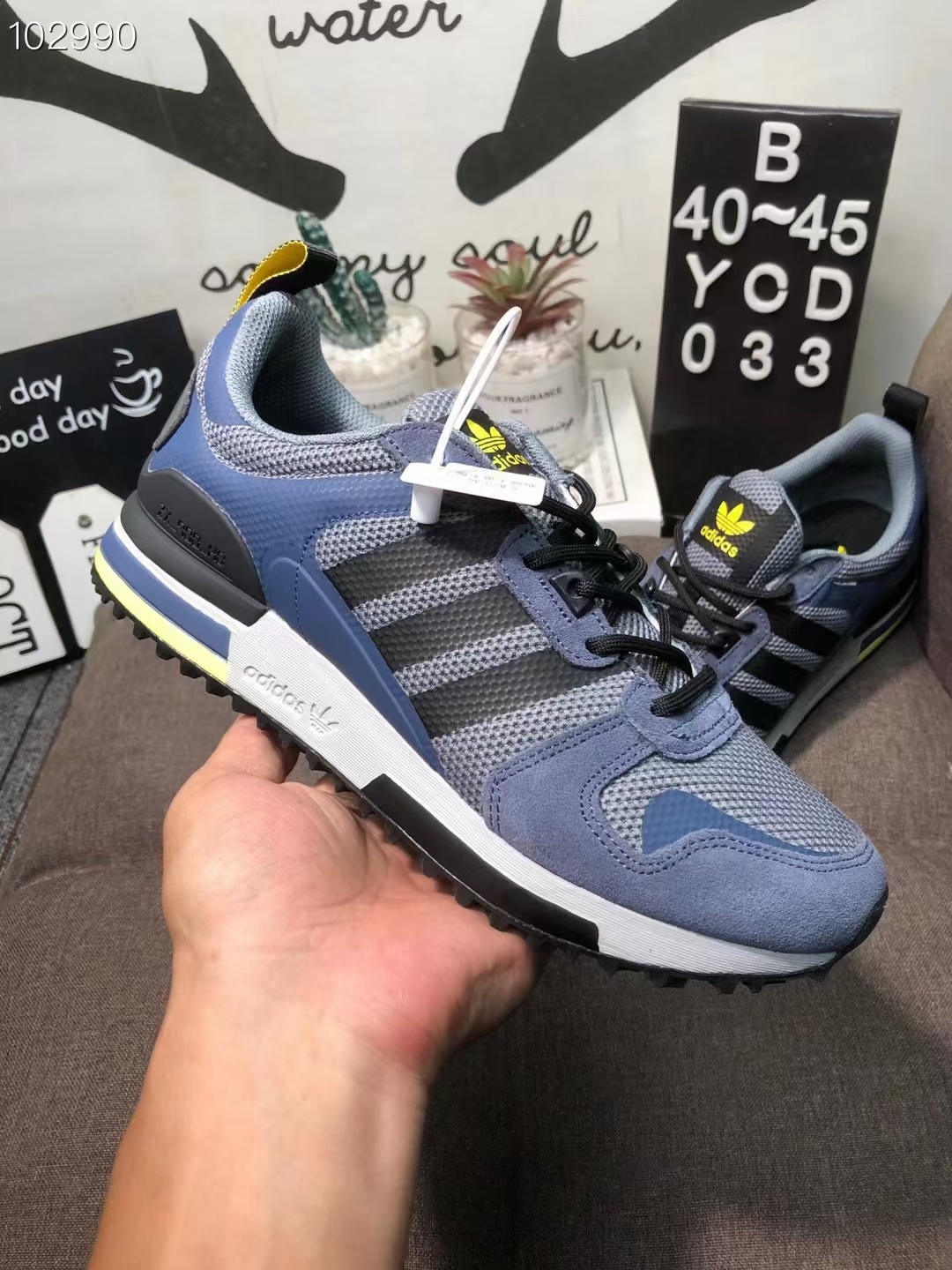 Adidas ZX700 New Colors（F74）