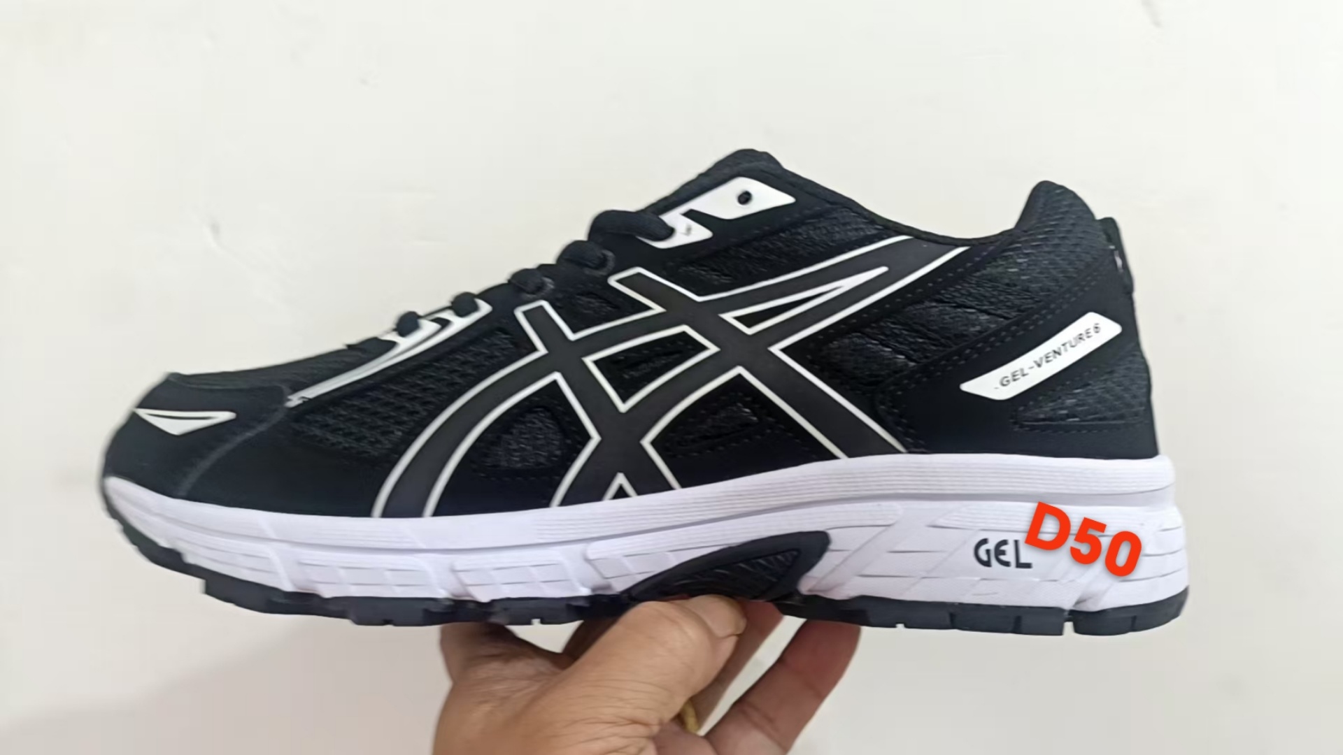 A-sics Gel-Ven-ture 6（D50）