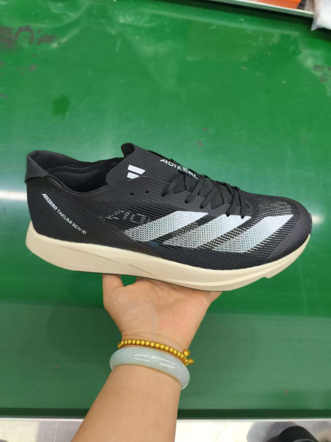 adiZero Takumi（F117）