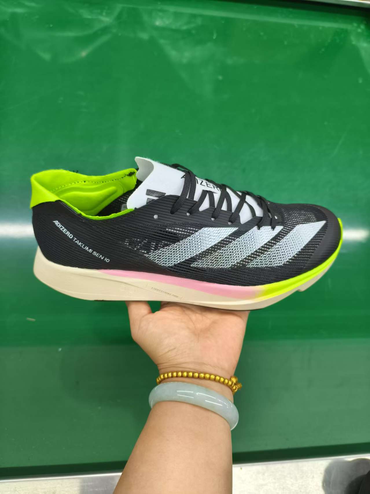 adiZero Takumi（F117）