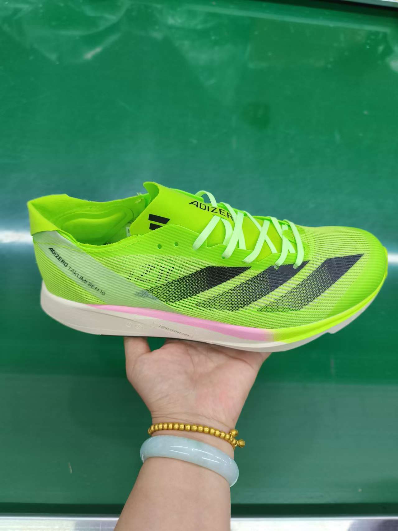 adiZero Takumi（F117）