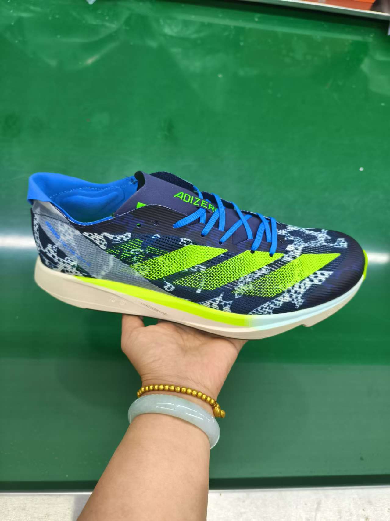 adiZero Takumi（F117）