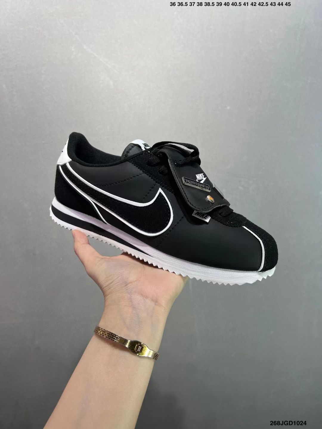 Nike Cortez（F52）