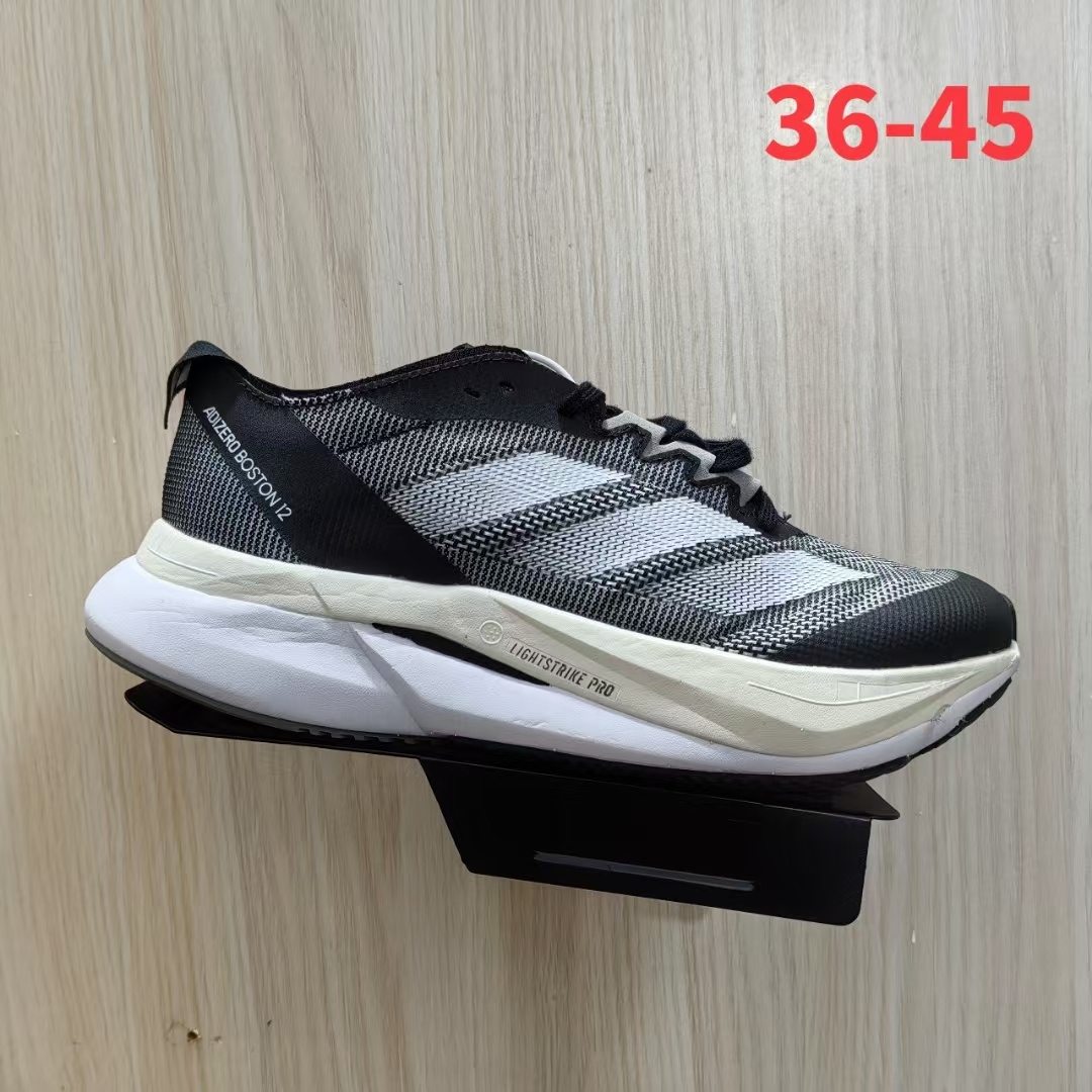 Adizero Boston 12（G29）