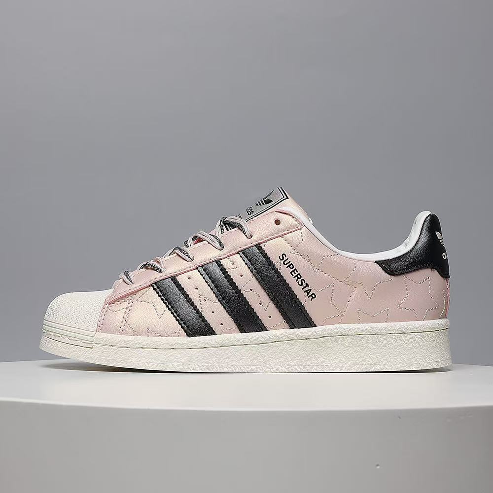 Superstar (H-22)