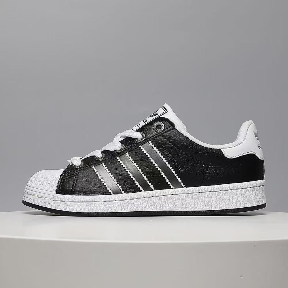 Superstar (H-22)