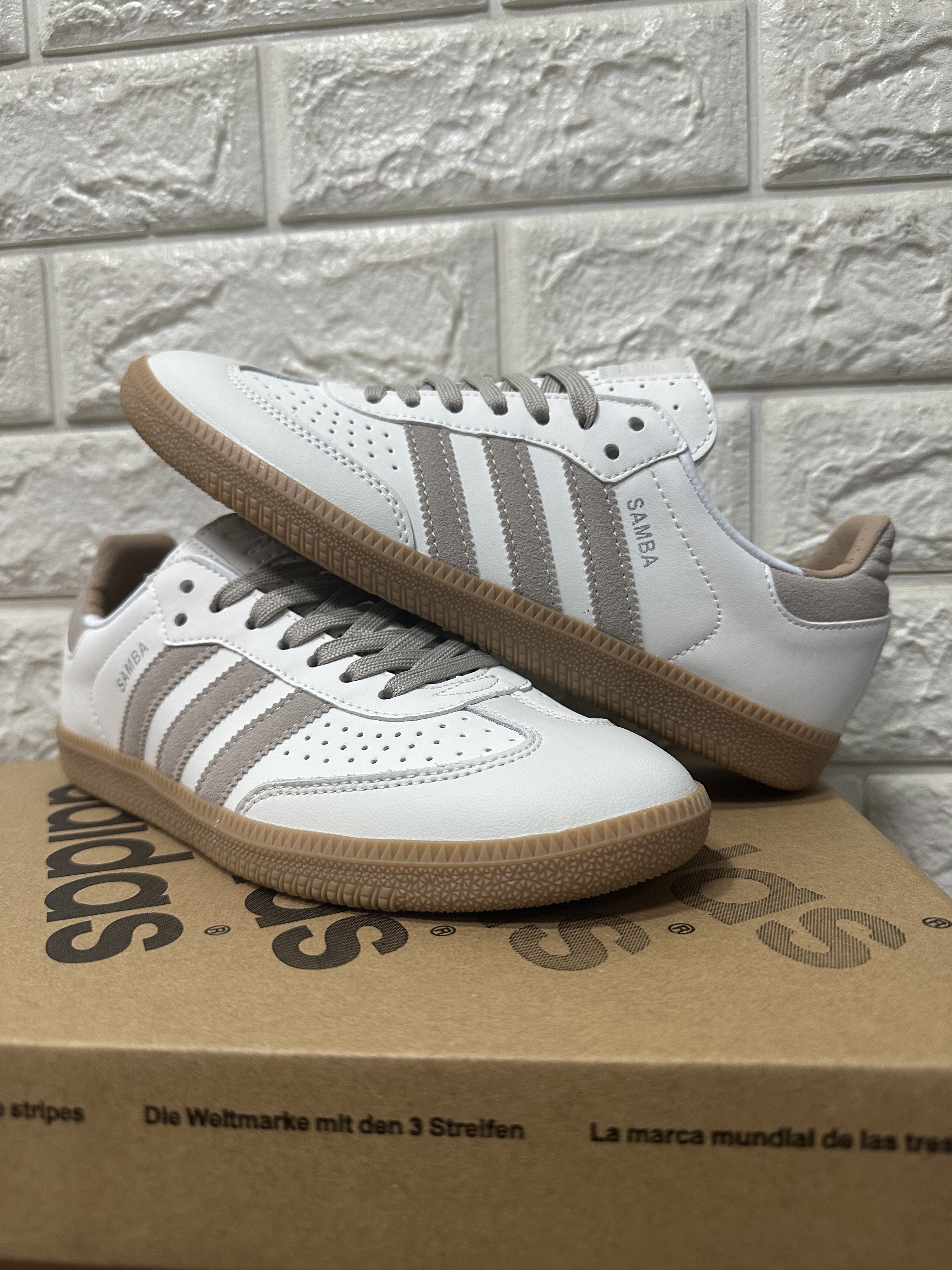 Adidas Samba（G48）