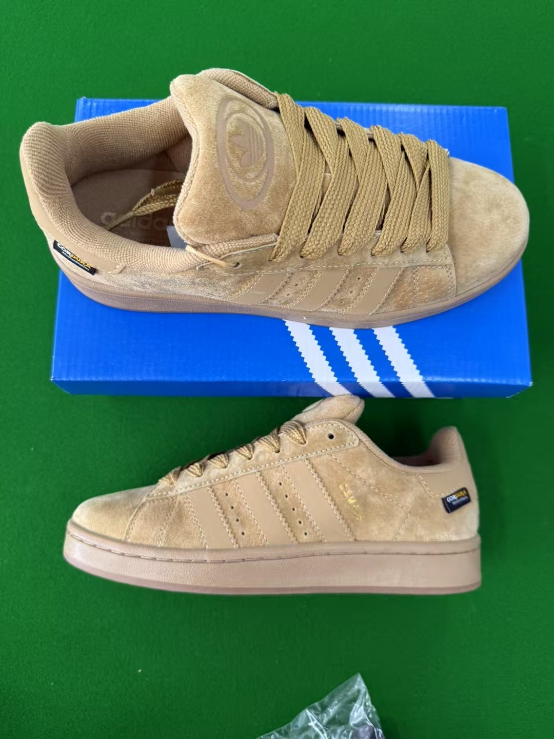 Adidas Campus（D13）
