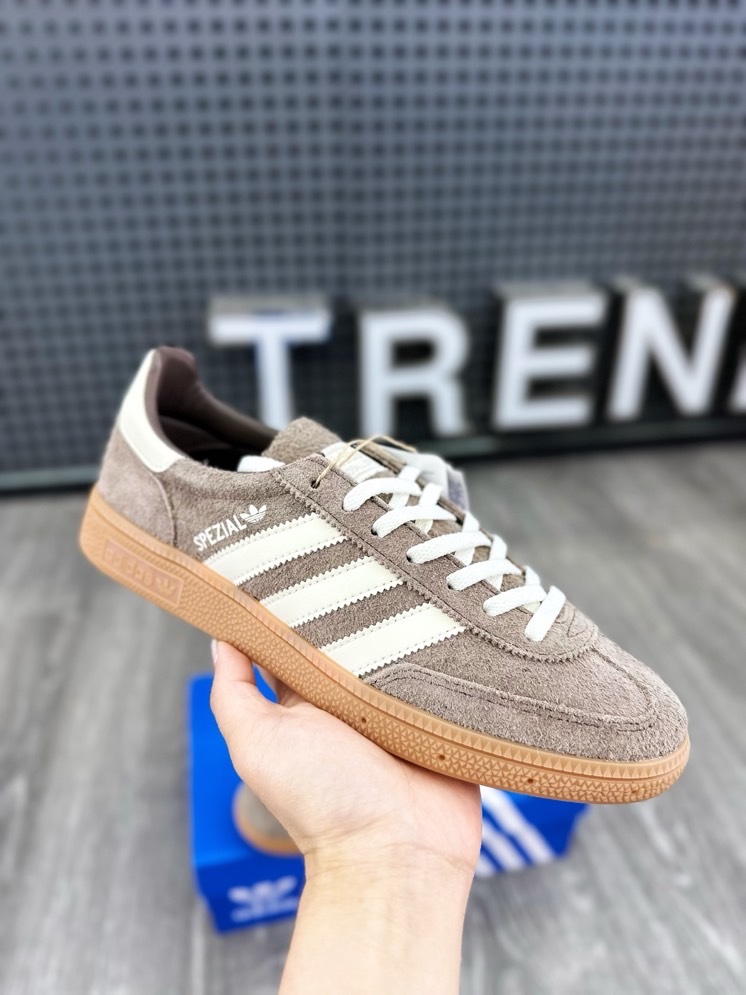 Spezial #李