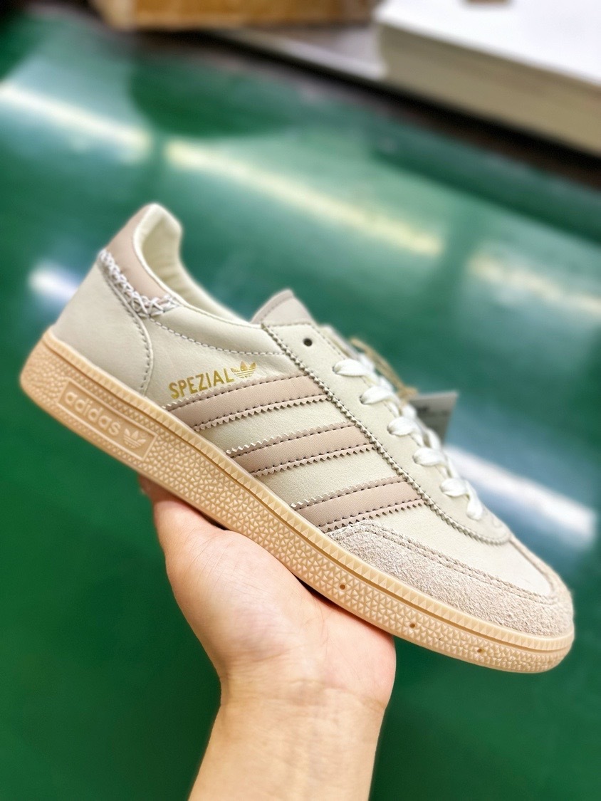 Spezial #李