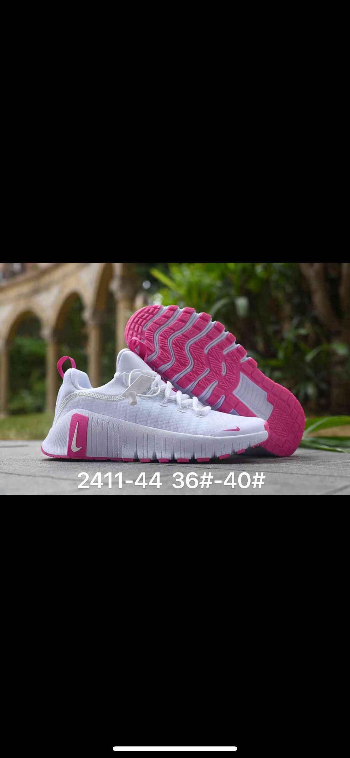 Nike Free Metcon 6 （F23 H-7 C13 G47 ）