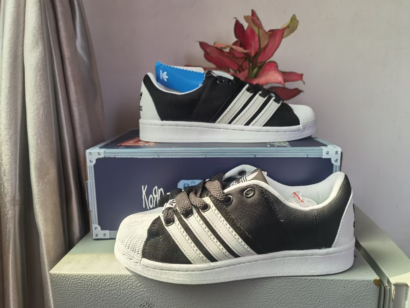Korn X Superstar（B12）