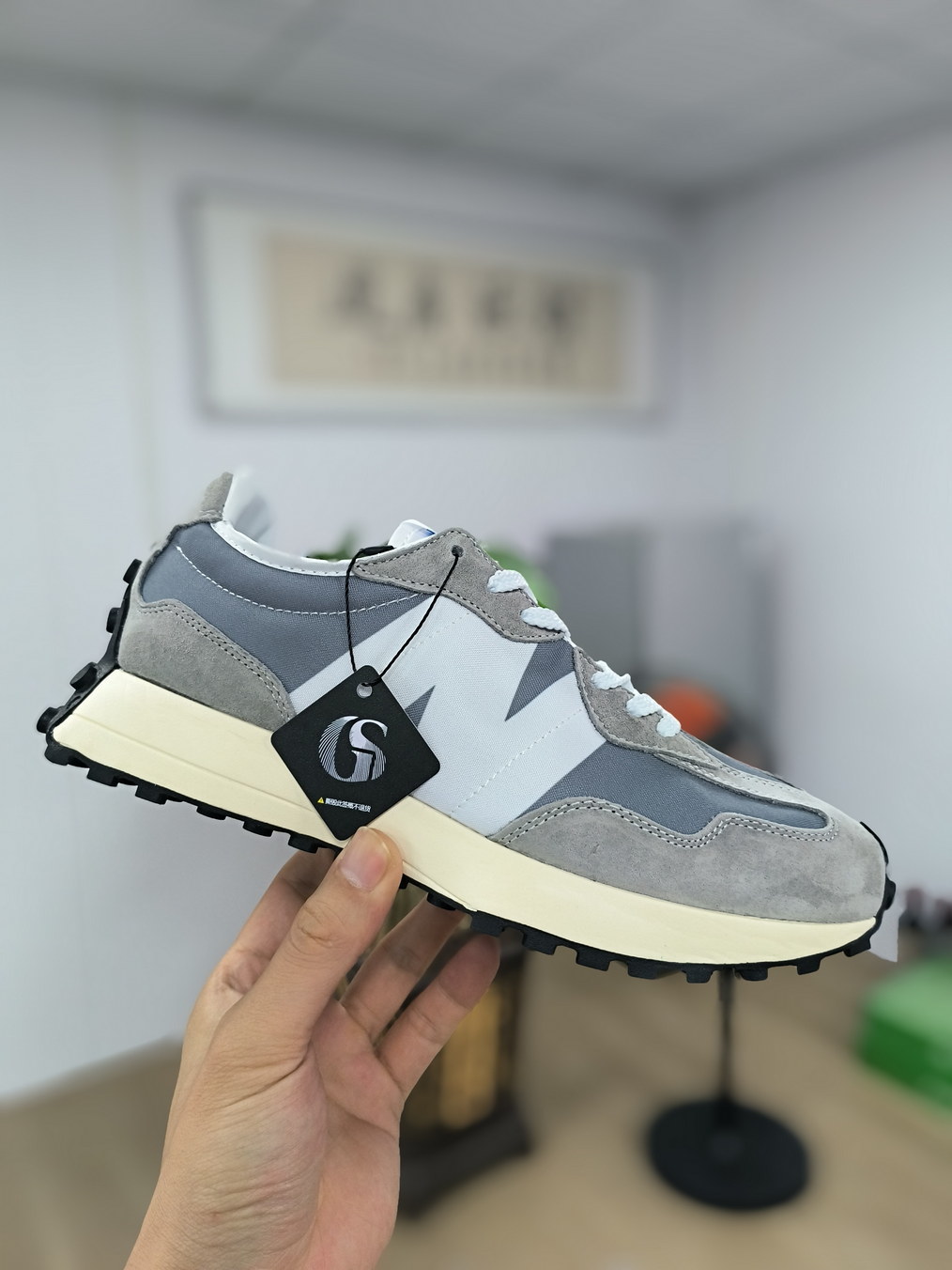 NB 327