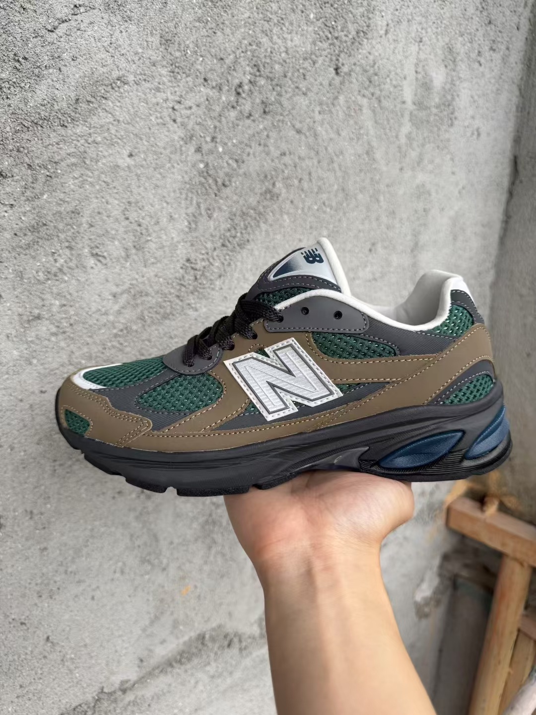NB2010（G22 F48）