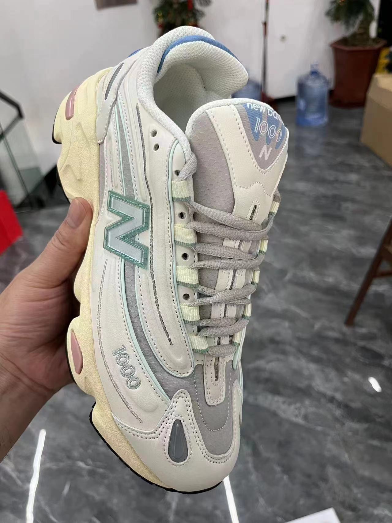 NB 1000（F41 J-11 G49 F48 ）