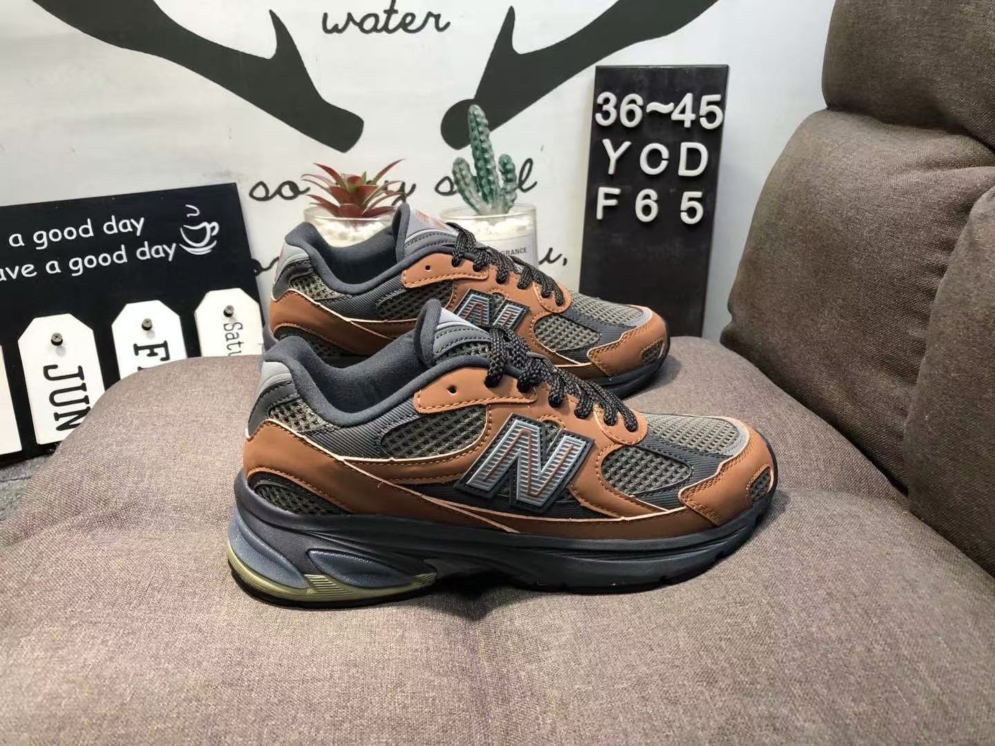 NB 2010 Black Ice（H-23）