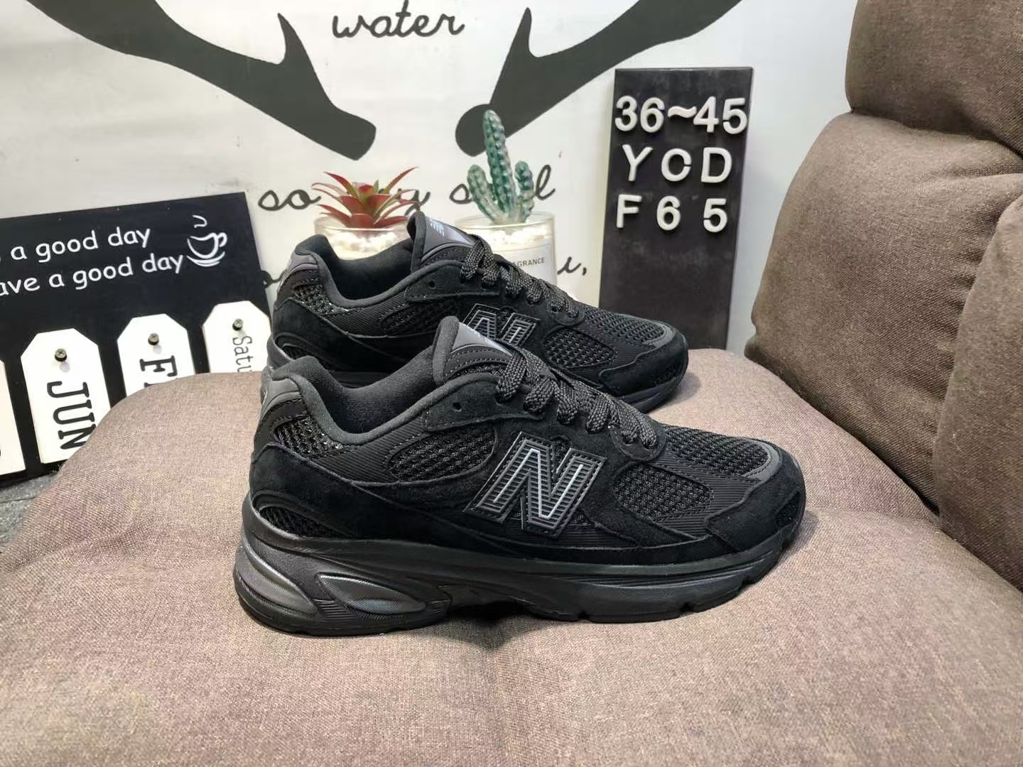 NB 2010 Black Ice（H-23）