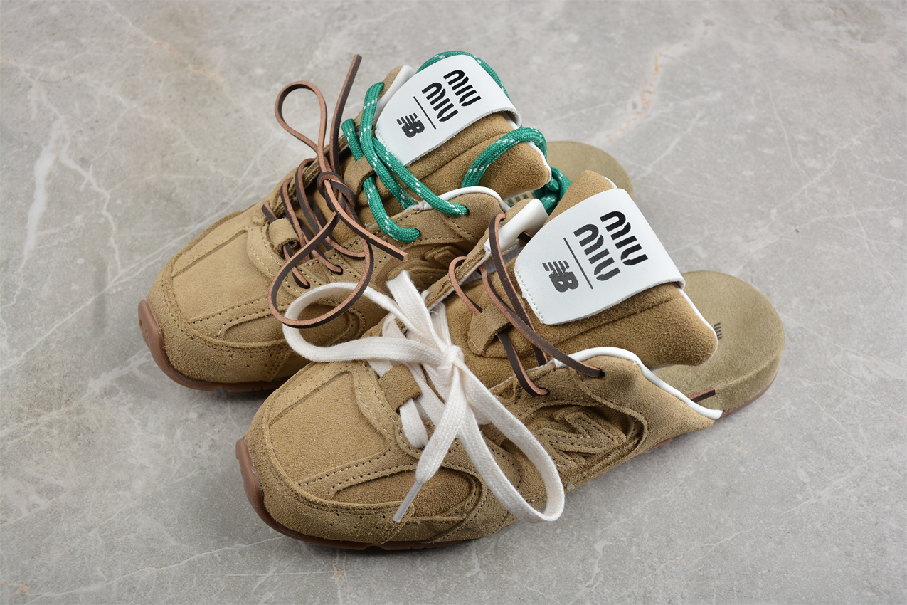 Miu Miu X NB Slippers (G49）