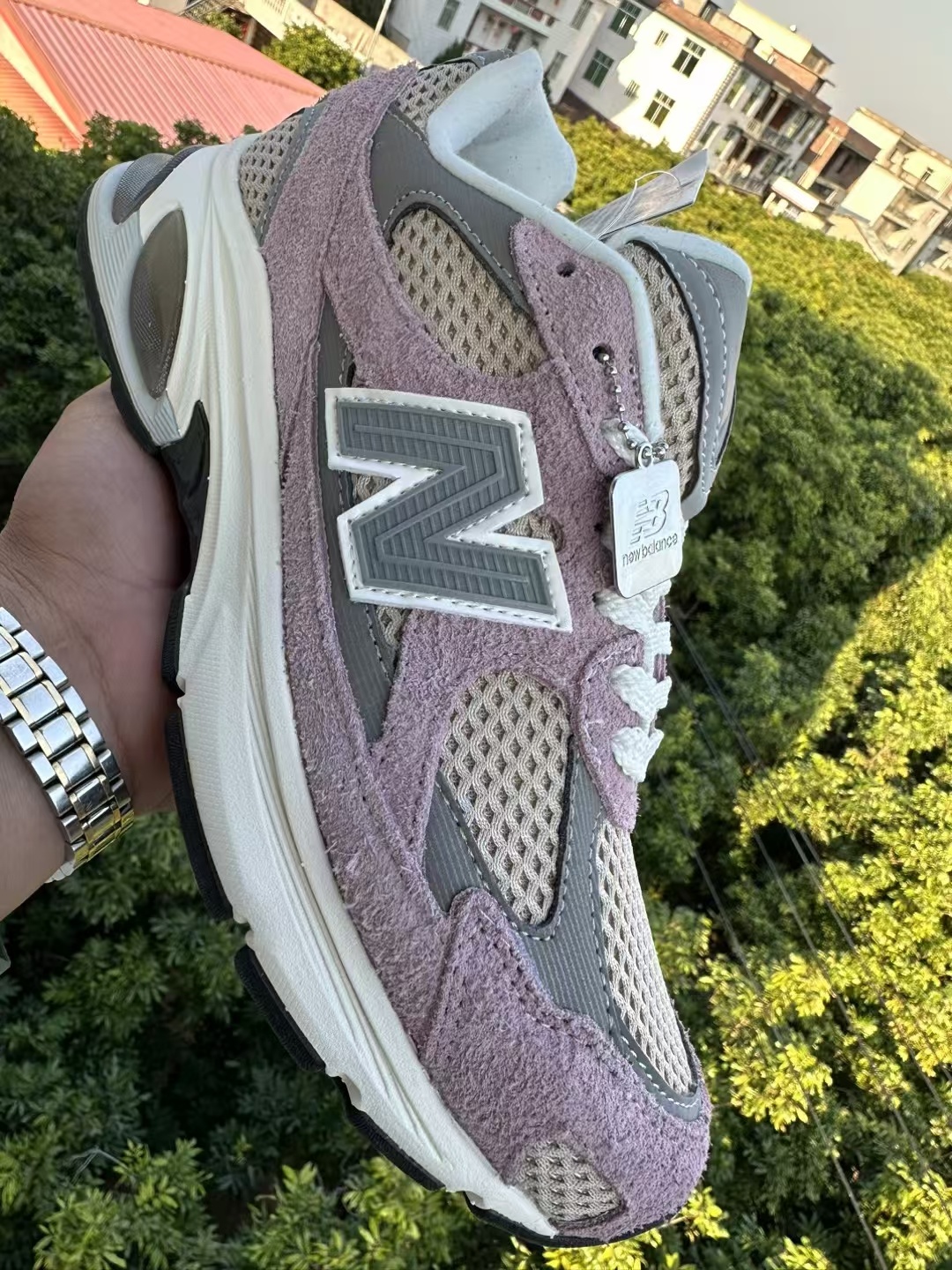 NB 2010（F48）