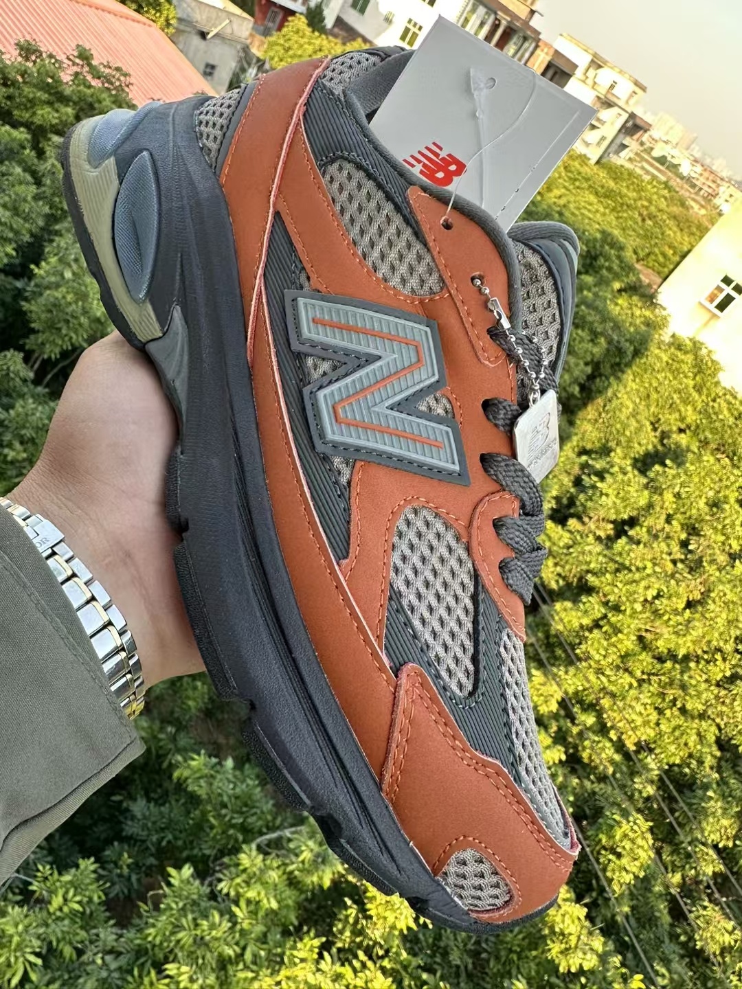 NB 2010（F48）