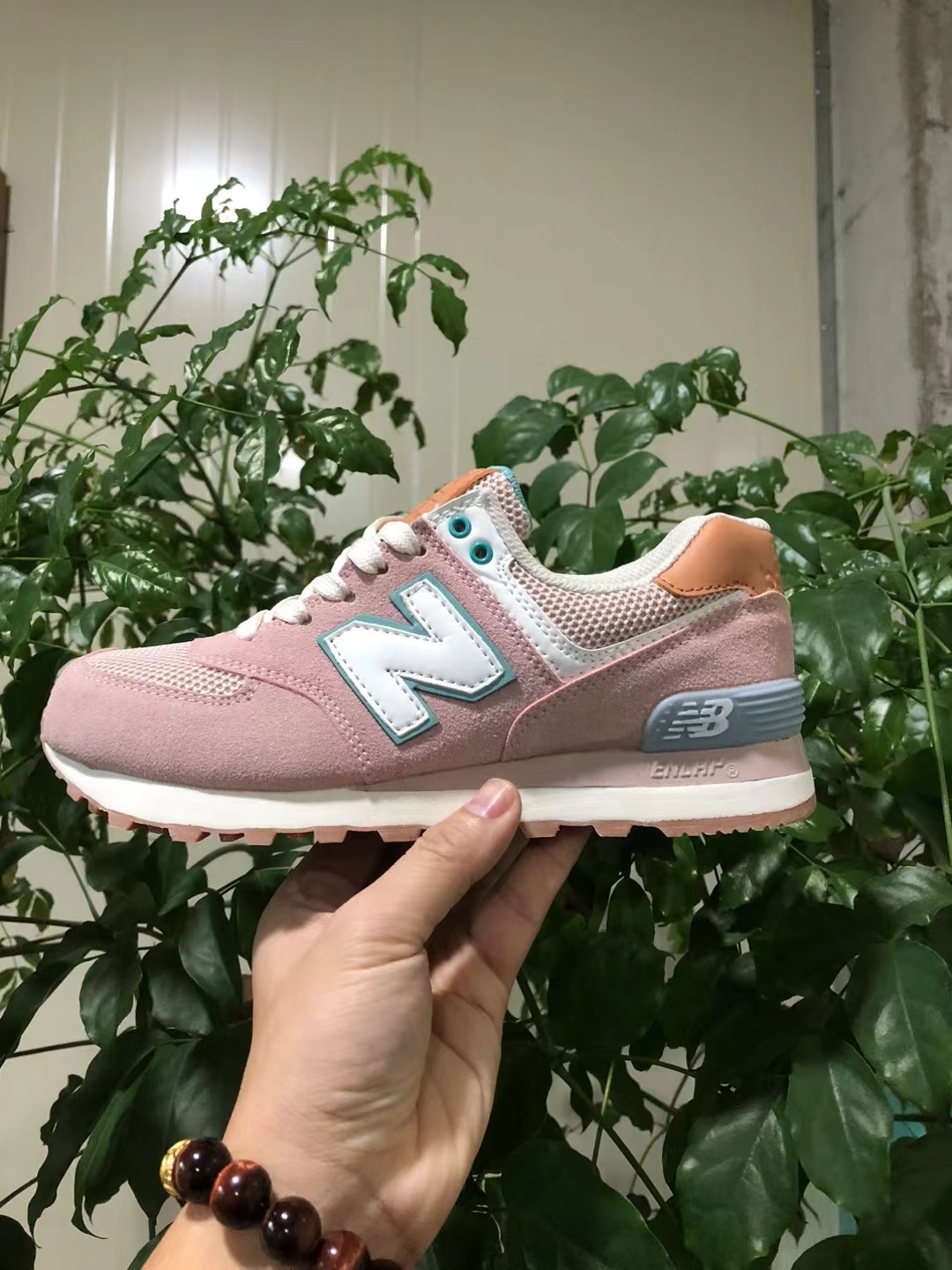 NB 574 Classic（G17）