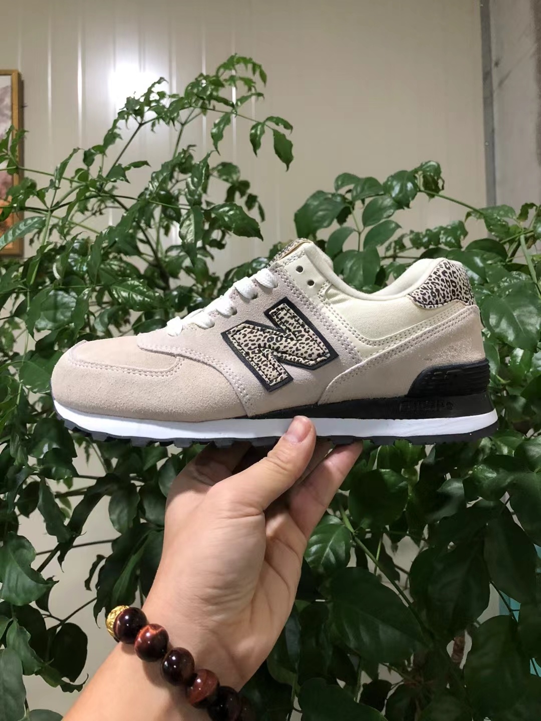 NB 574 Classic（G17）