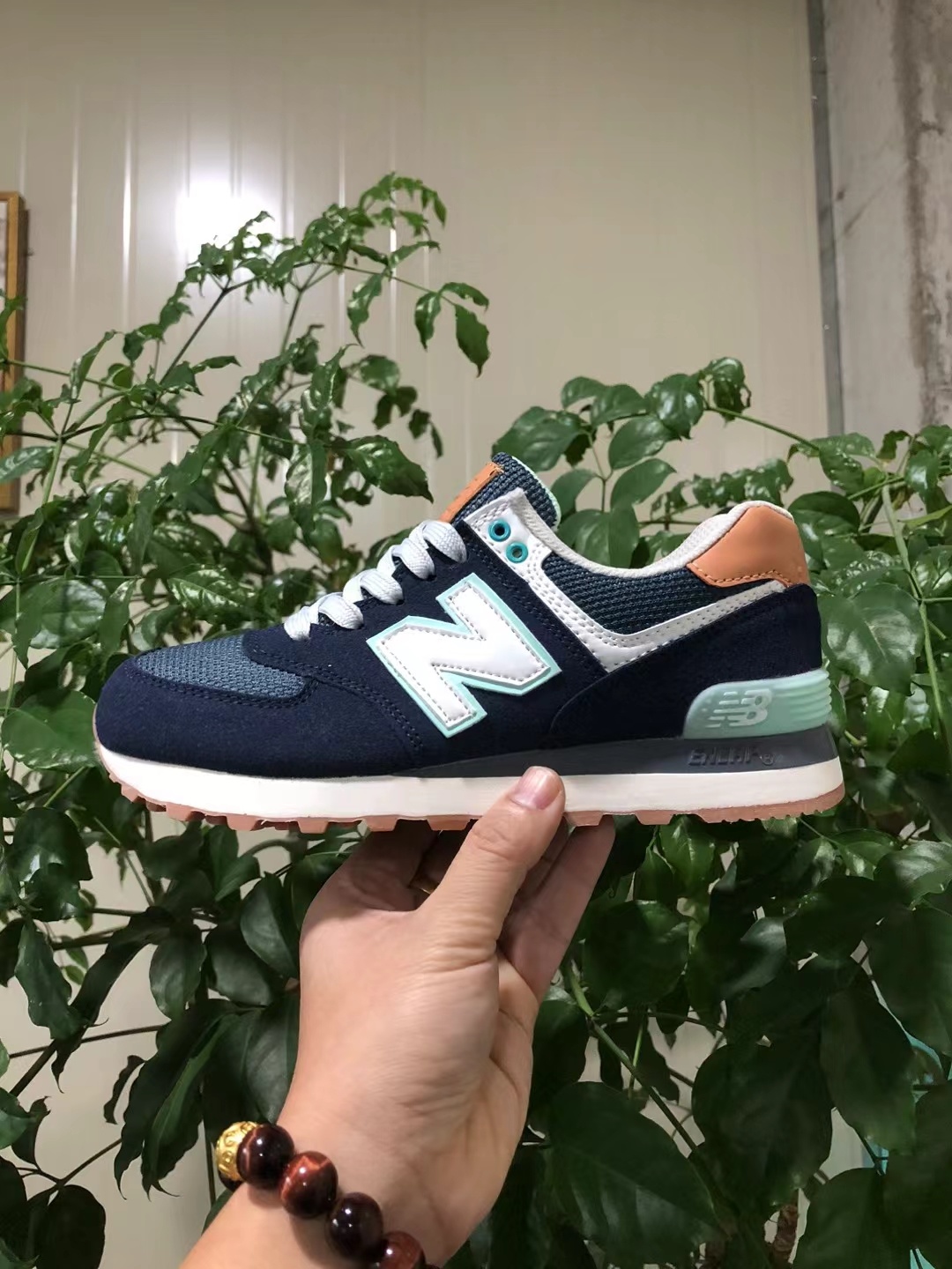 NB 574 Classic（G17）