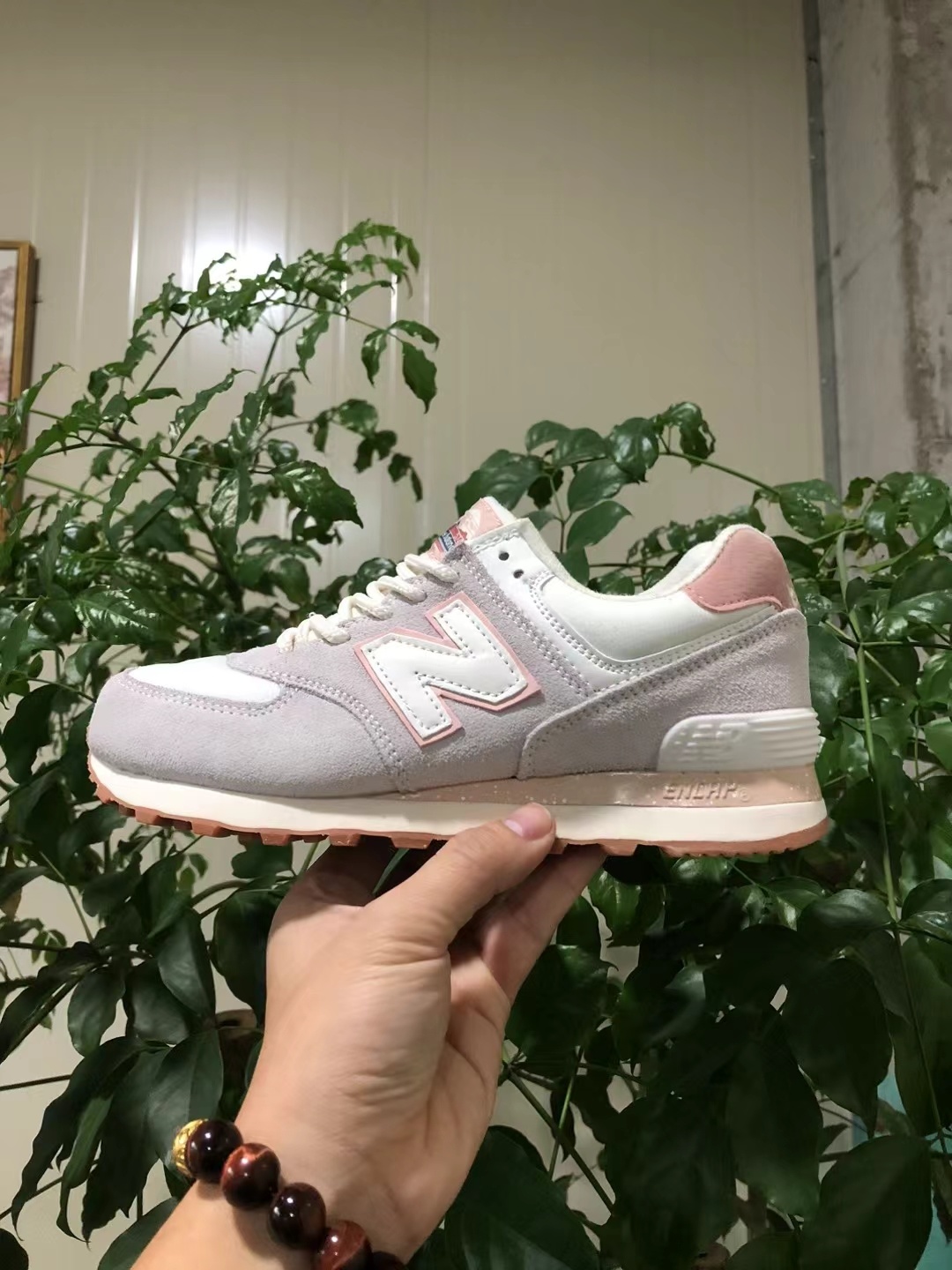 NB 574 Classic（G17）
