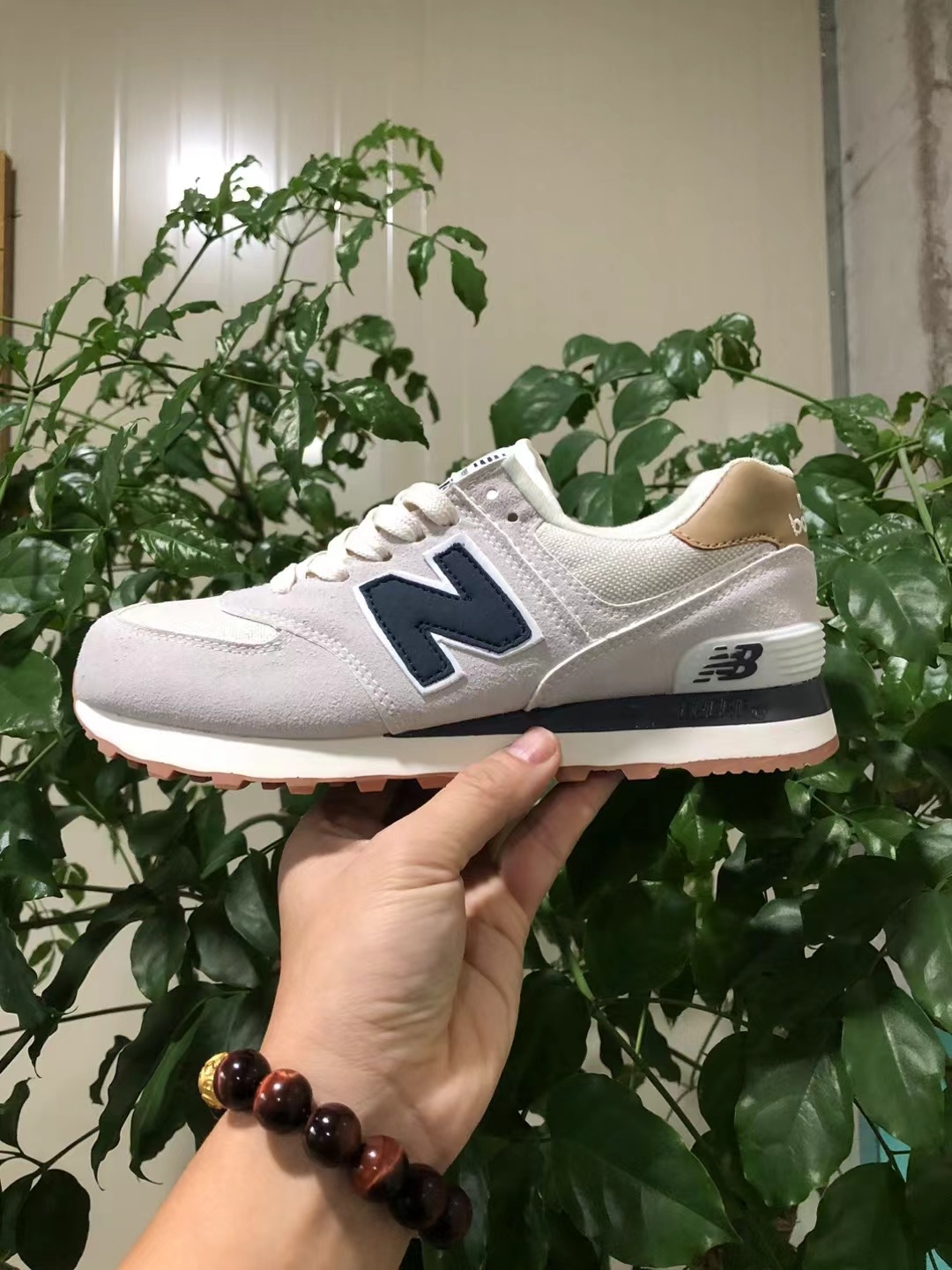 NB 574 Classic（G17）
