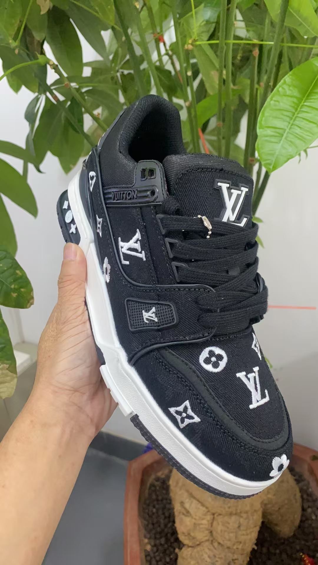 L-V  刺绣  #华y