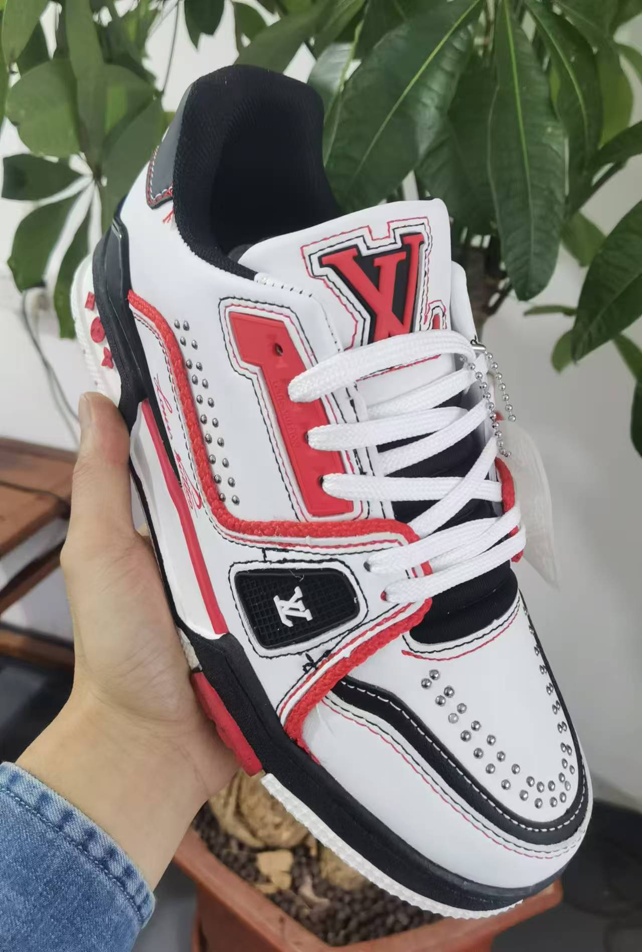 L_V 铆钉 （033）