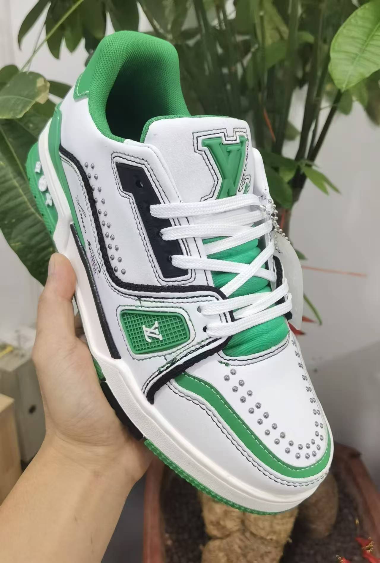 L_V 铆钉 （033）