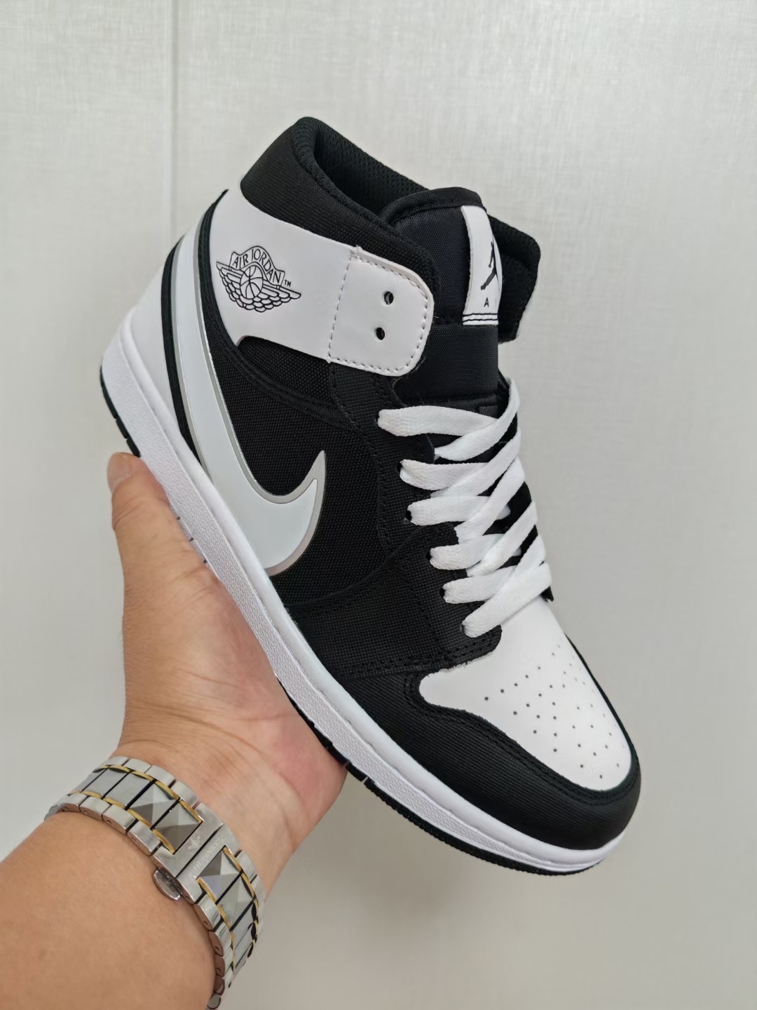 Jor-dan 1 High（009 H-32）