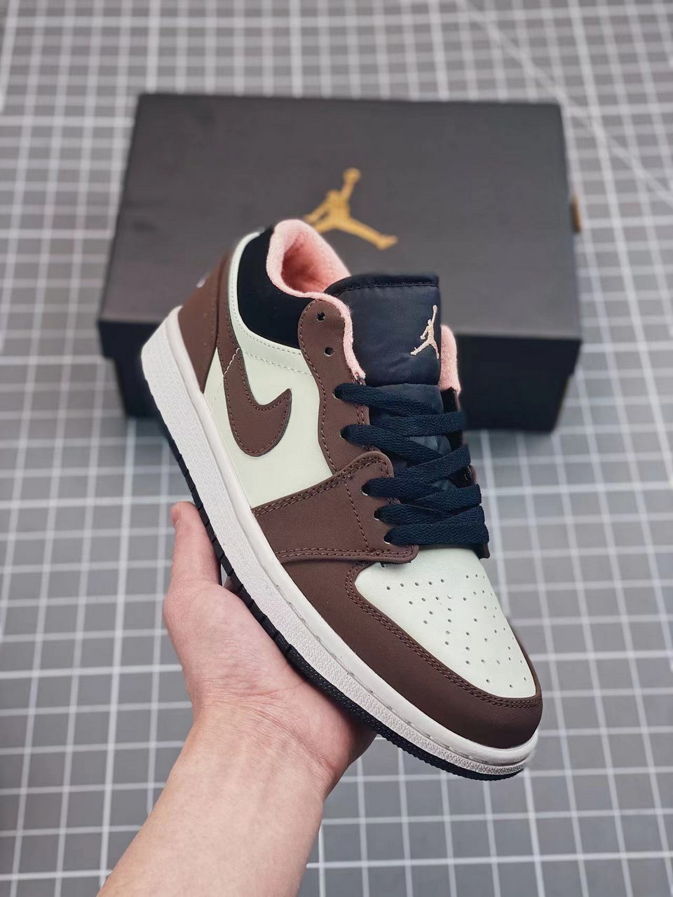 Jor-dan 1 Low Leather #章