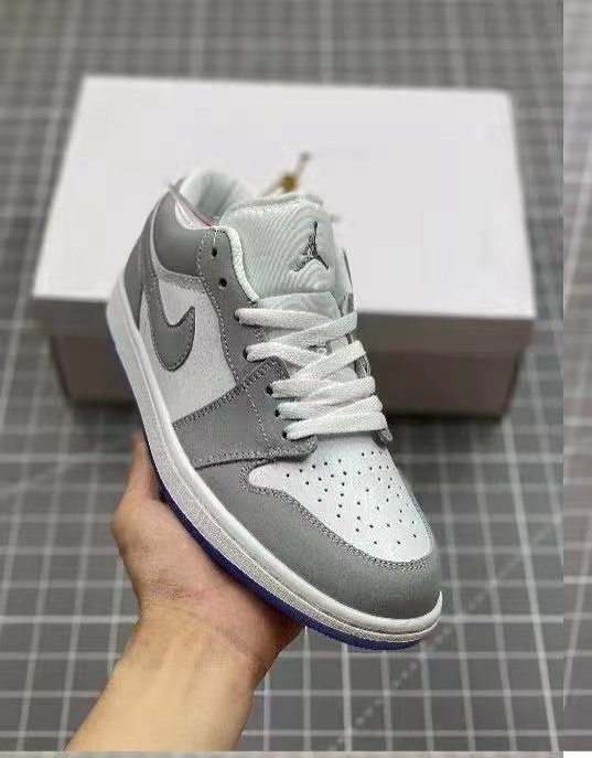 Jor-dan 1 Low Leather #章