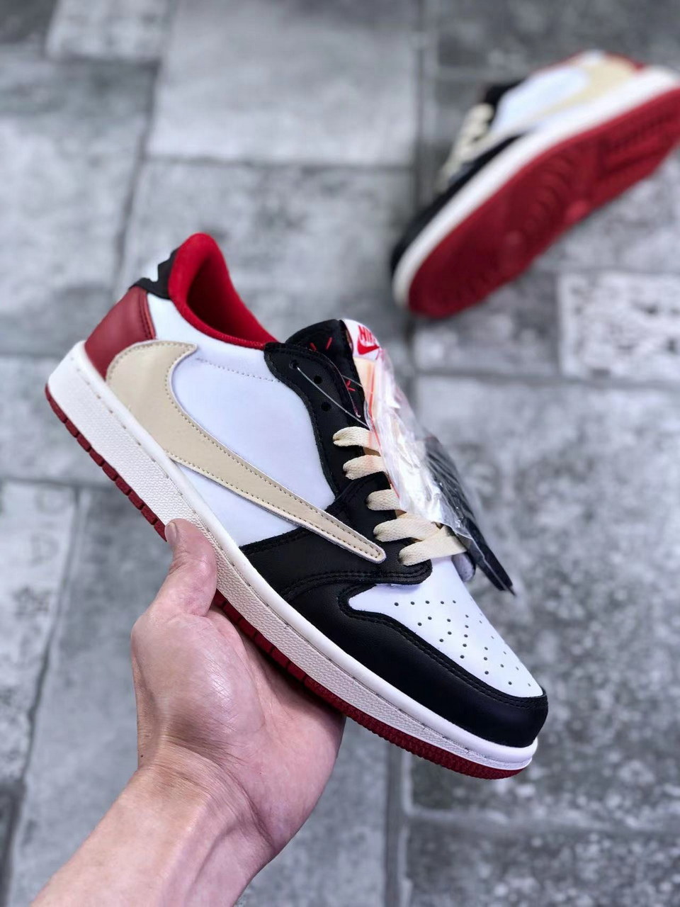Jor-dan 1 Low Leather #章