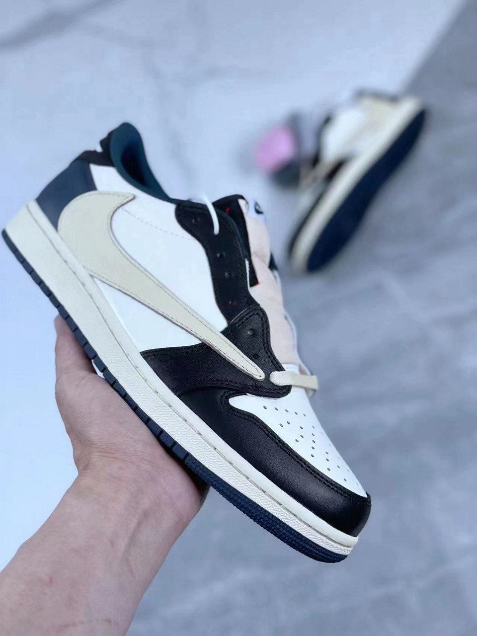 Jor-dan 1 Low Leather #章