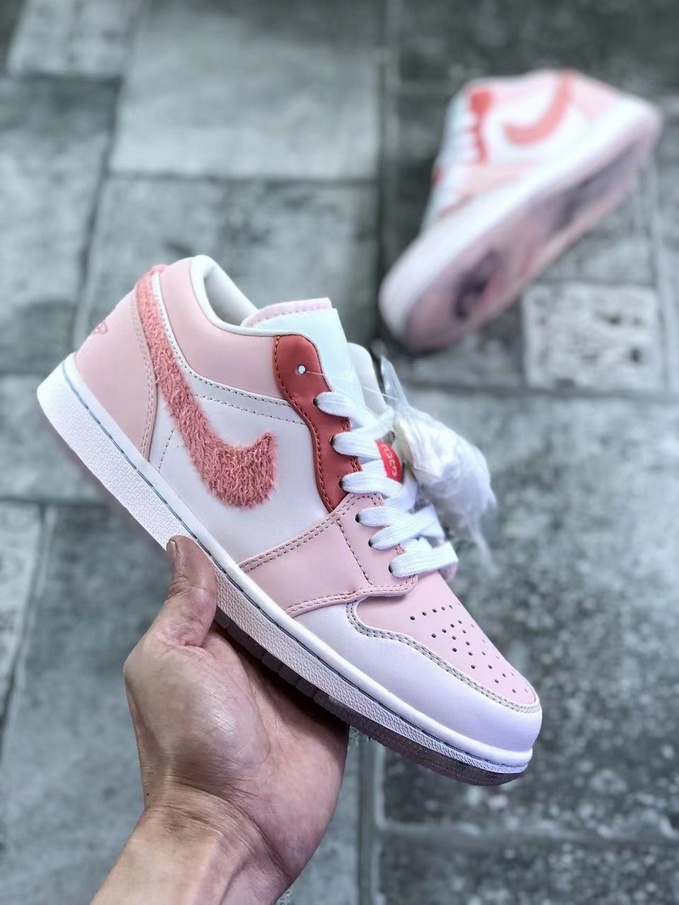 Jor-dan 1 Low Leather #章