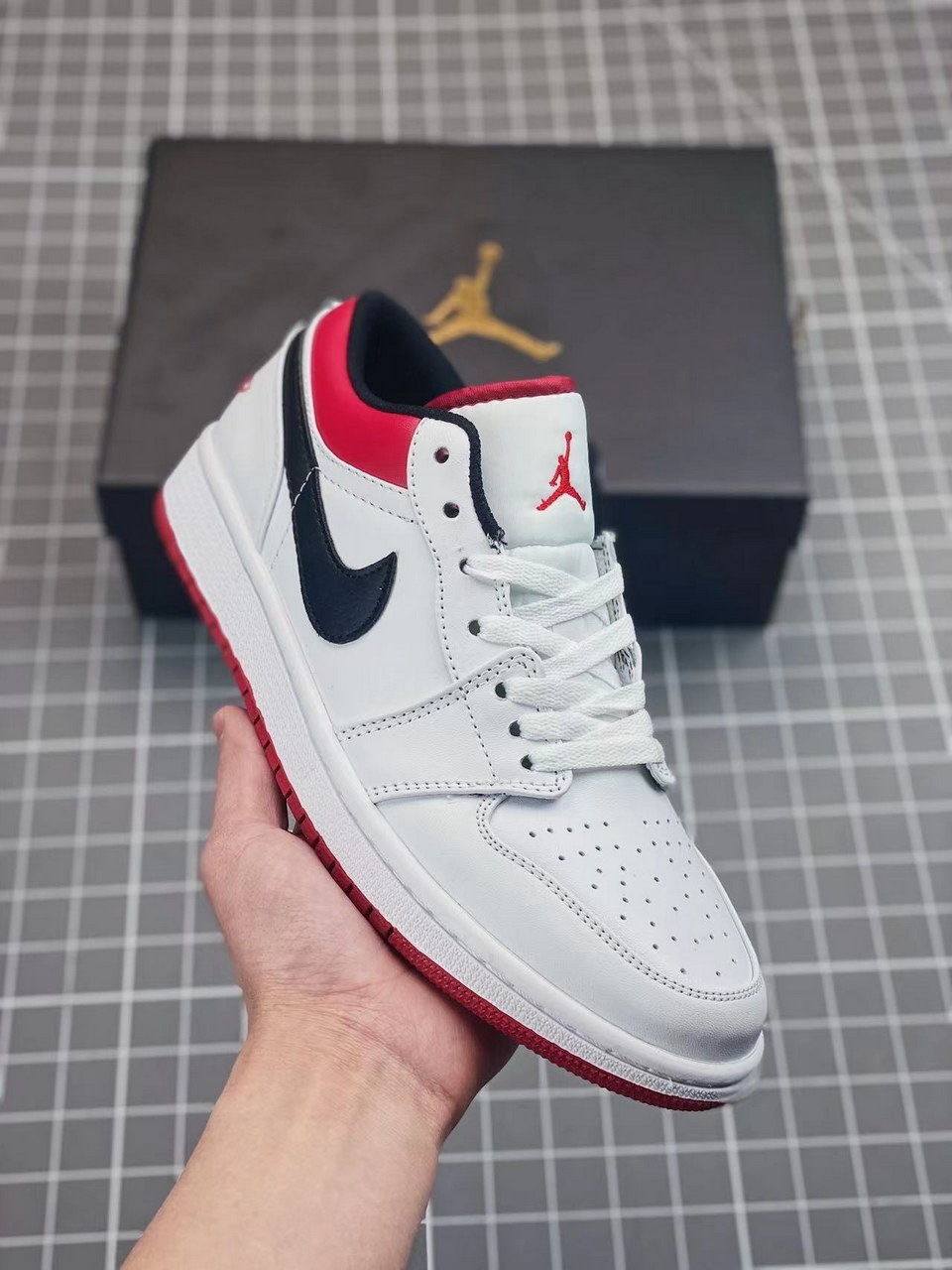 Jor-dan 1 Low Leather #章