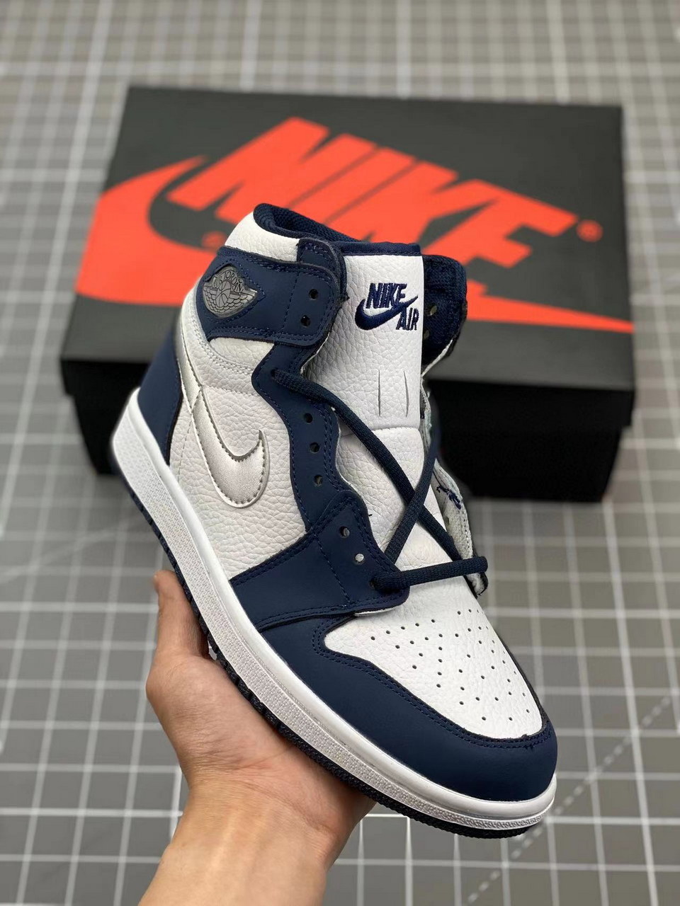 Jor-dan 1 High Leather #章