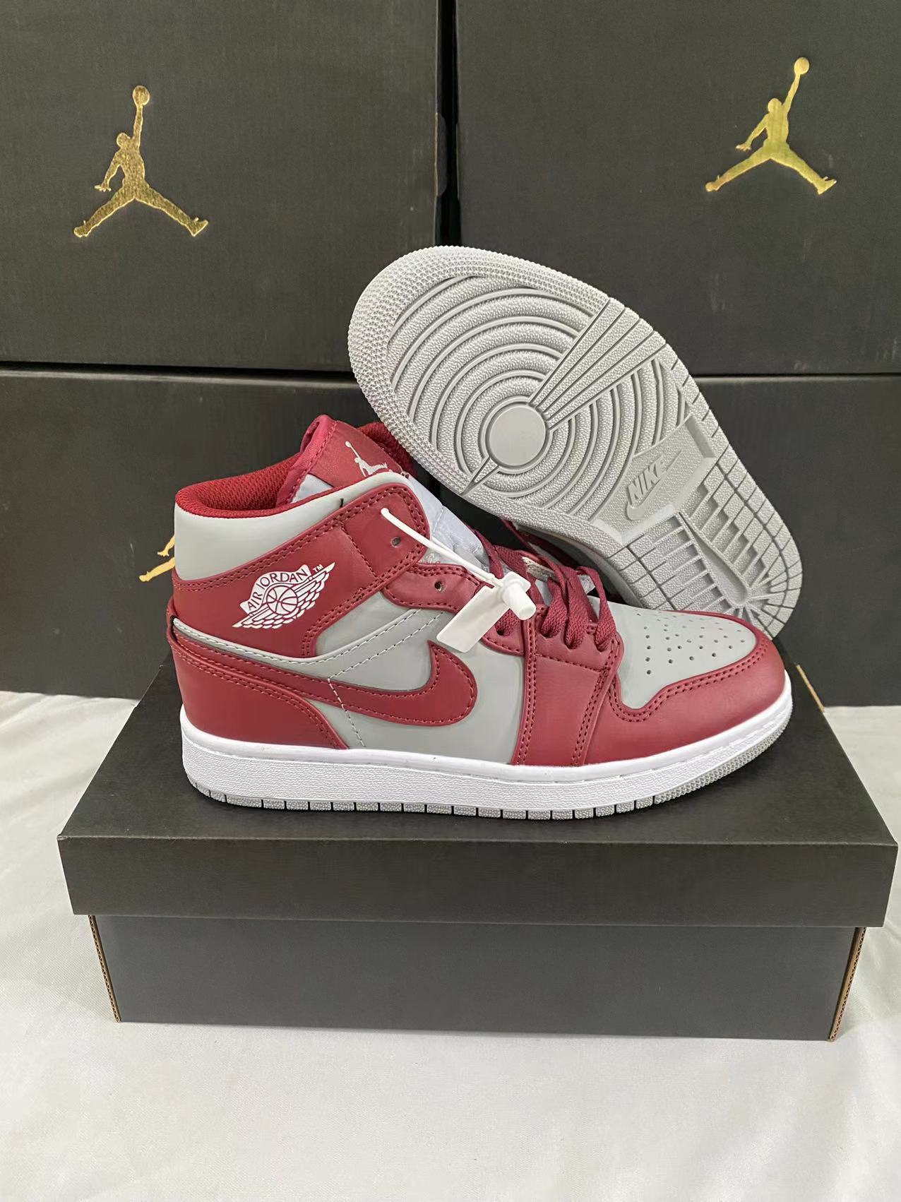 Jor-dan 1 Mid #牛