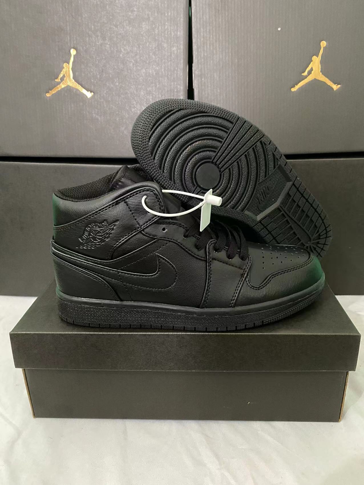 Jor-dan 1 Mid #牛