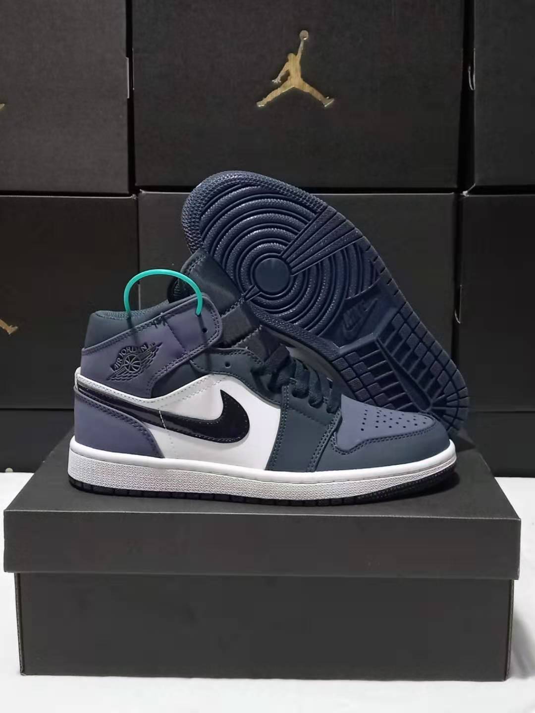Jor-dan 1 Mid #牛